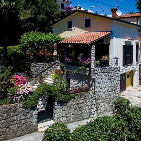 Apartment Dolores Opatija Bagian luar foto